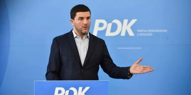 Krasniqi-Kurtit: Je larg çdo cilësie të një burrështetasi