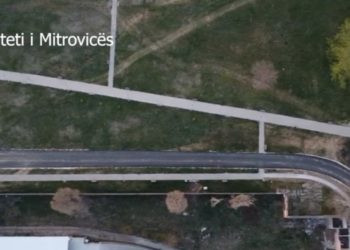 11 muaj asfallt në park, nuk u largua asnjëherë plotësishtë, vetëm u mbulua me dhe