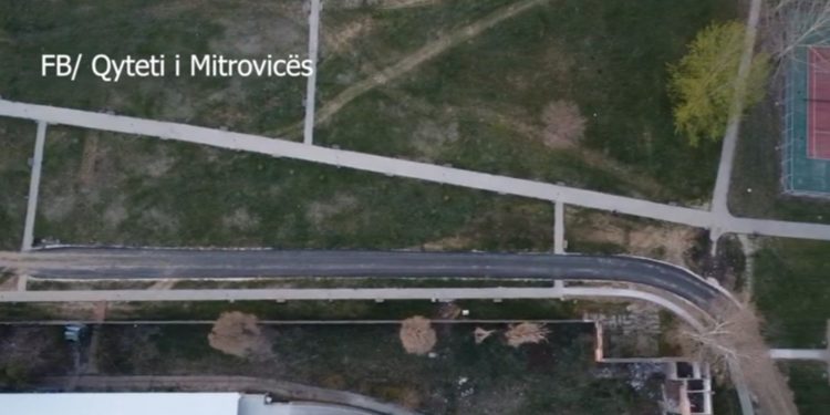 11 muaj asfallt në park, nuk u largua asnjëherë plotësishtë, vetëm u mbulua me dhe