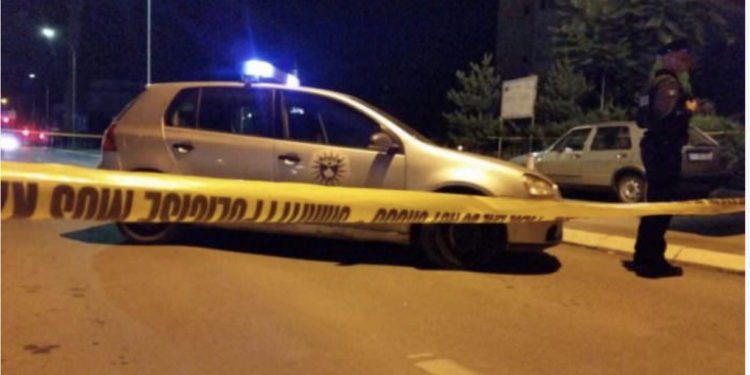 Pasi u dogj një veturë në rrugën Mitrovicë-Prishtinë, policia jep detaje