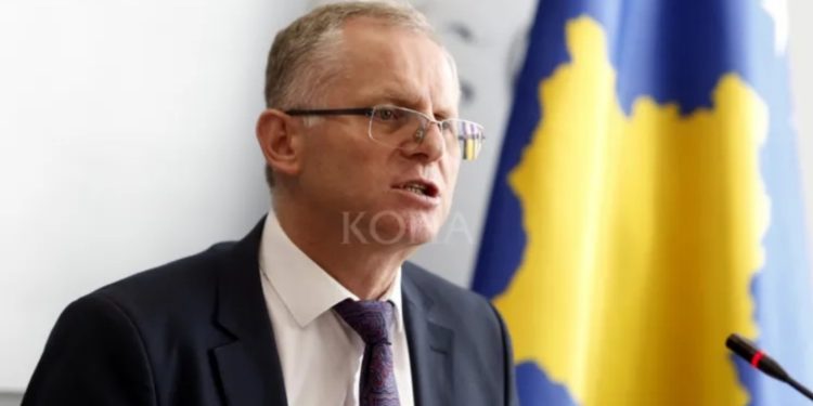 Bislimi thotë se po manipulohet me regjistrimin e shqiptarëve në Serbi
