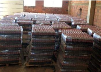 Dogana konfiskon rreth 65 mijë litra Coca Cola të falsifikuara