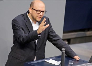 Sarrazin tha se Kosova ka të drejtë në çështjen e targave, por ajo nuk duhet që të ndërmarrë veprime që shkaktojnë trazira