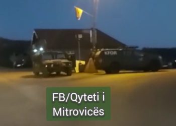 Forca të shumta të KFOR pozicionohen në Veri, afër Leposaviqit [VIDEO]