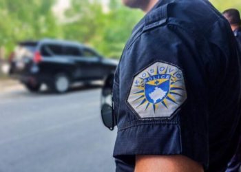E përcolli dhe e fotografonte vazhdimisht policin, arrestohet i dyshuari në Mitrovicë