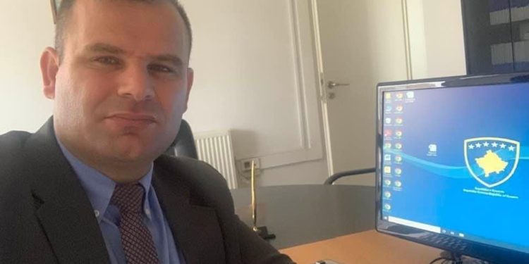 Një biznesmen e kërcënon drejtorin e Inspektoratit në Mitrovicë, Valon Brahimi