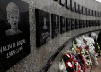 Specialja refuzon t’i pranojë faktet e masakrave të Serbisë në Kosovë