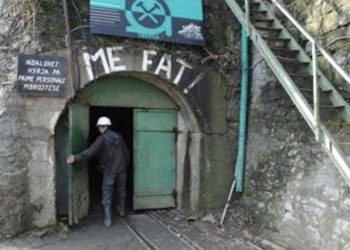 Hajnat hyjnë në njësinë e elektrolizës brenda “Trepçës”