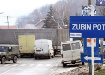 Pamje nga Zubin Potok: Sulmohet nga persona të maskuar ekipi i Klan Kosovës, lëndohet gazetarja dhe shoferi