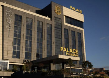 “Ki mu ba arkivol prej meje” – klientja e kërcënon punëtoren e hotelit në Mitrovicë