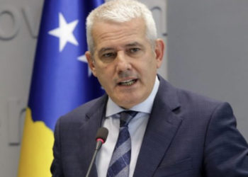 LAJMI I FUNDIT: Xhelal Sveçla thërret konferencë për media nga ora 18:00, mbahet në Mitrovicë