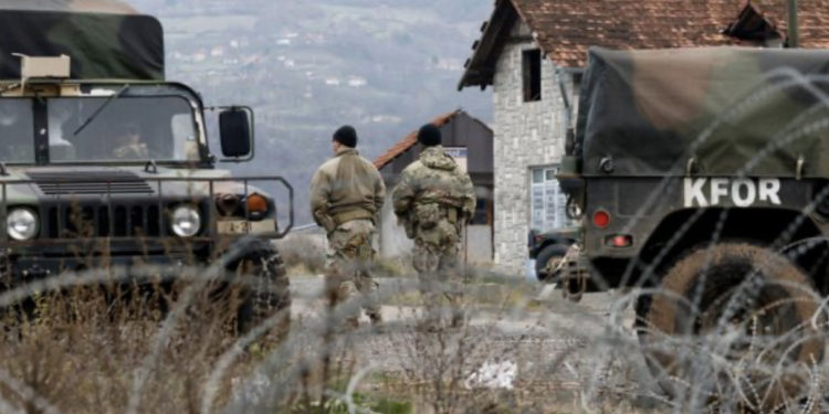 KFOR: Serbia duhet të na njoftojë nëse i afrohet Kosovës më pak se 1 km, FSK në veri vetëm me lejen tonë