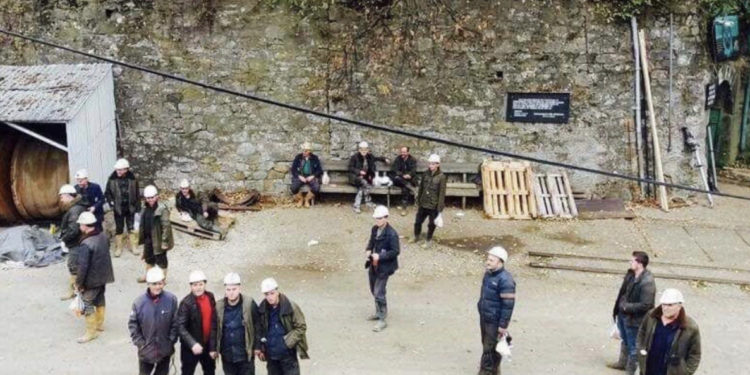 Lajm i mirë: Ndërmarrja Trepça shpërblen punëtorët e saj me nga 50 euro për fundvit