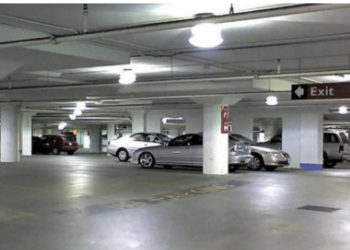 Mitrovicasi parkoi veturën në parking por nuk e gjeti kur u kthye, i ishte vjedhur nga hajni