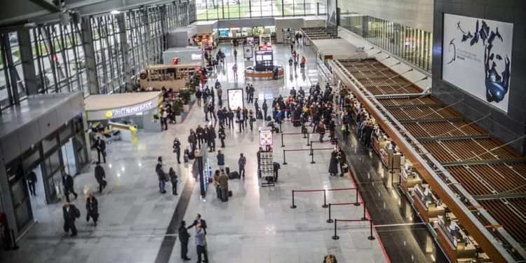 Alarm i rremë, nuk ka bombë në aeoroportin e Prishtinës