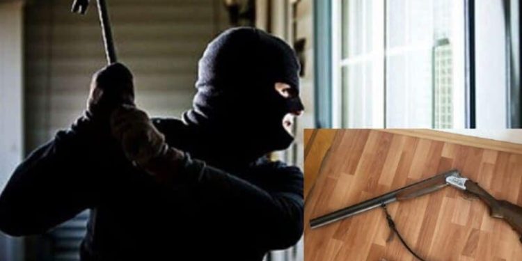 Leposaviq, një person raporton se dy të maskuar e kanë sulmuar dhe ia kanë hequr targat