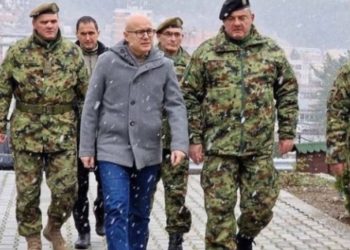 Ministri serb paralajmëron Kurtin: Mos ia mësyj barrikadave, është rrugë në drejtim të gabuar