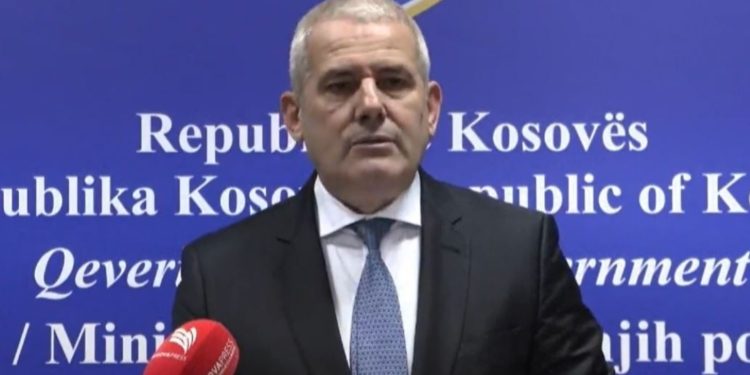 Sveçla: Situata në Veri është e rënduar, po presim KFOR-in për reagim-nëse nuk e bën veprojmë vet
