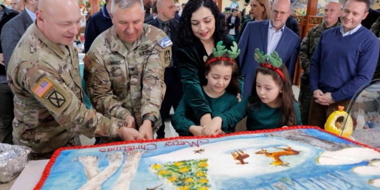 Osmani në Bondsteel: Lidhja Kosovë-SHBA është më e fortë se kurrë