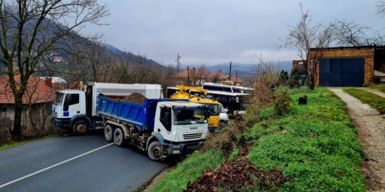 Nis largimi i barrikadave në Rudarë të Zveçanit