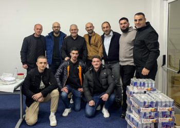 Grupi “ Marakli t’ kerreve” dhurojnë 1000 Redbull-a dhe gjëra ushqimore për Njësinë Speciale në Mitrovicë