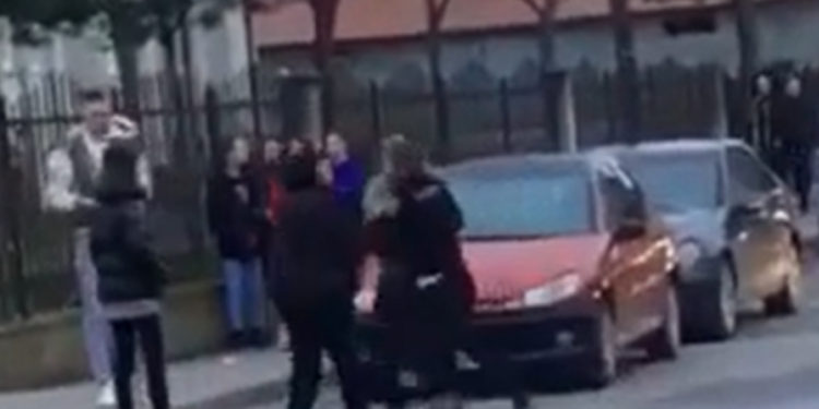 E rrahën ish-dhëndrrin pasi kreu takimin me vajzën, sulmi ndaj 26-vjeçarit në Vushtrri (VIDEO)