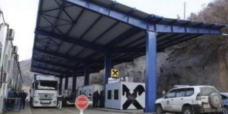 Ankohen serbët: Policia e Kosovës na ka tërhequr vërejtjen se nuk kemi të drejtë të qarkullojmë me targa KM