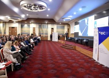 Hajdari nënshkruan marrëveshjen 11 milionëshe, pritet të hapen së paku edhe 300 vende të reja pune
