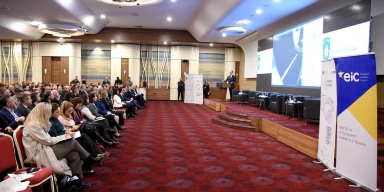 Hajdari nënshkruan marrëveshjen 11 milionëshe, pritet të hapen së paku edhe 300 vende të reja pune