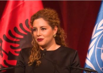Ministrja shqiptare, Xhaçka: Kujtimi i mijëra të vrarëve nga regjimi serb në Kosovë kërkon drejtësi dhe pajtim