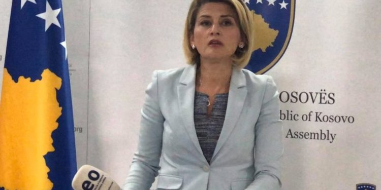 Kusari-Lila: Qeveria nuk ka asnjë përplasje me SHBA-në