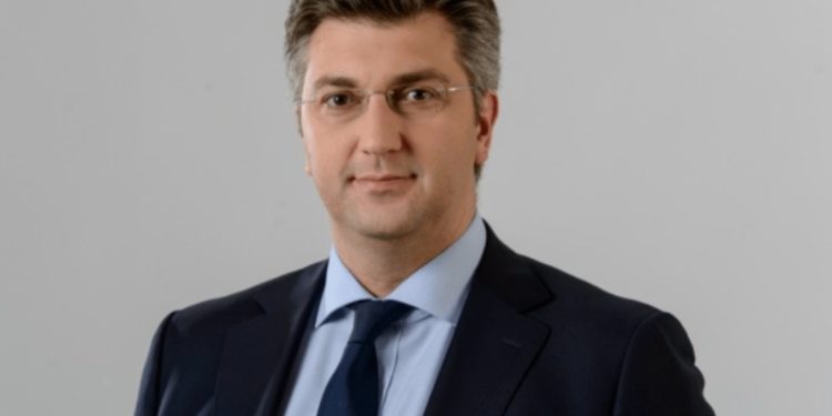 Kryeministri kroat distancohet nga deklarata skandaloze e Milanoviq: Kosova është shtet i pavarur dhe sovran