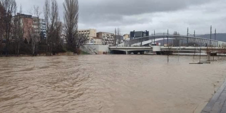 Në disa zona mund të ketë vërshime të shpejta