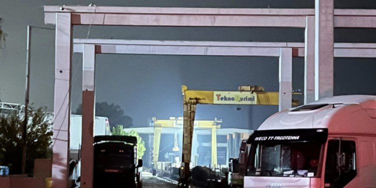 29-vjeçari thyen xhamat e kompanisë ‘Techno Burimi’, shkak mosmarrëveshja me shefin për një borxh