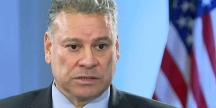 Escobar: Për SHBA-në, njohja reciproke është qëllimi final i dialogut Kosovë-Serbi