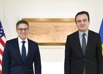 Telefonata e mbrëmjes: Kurti, Cholletit: Pranojmë planin evropian