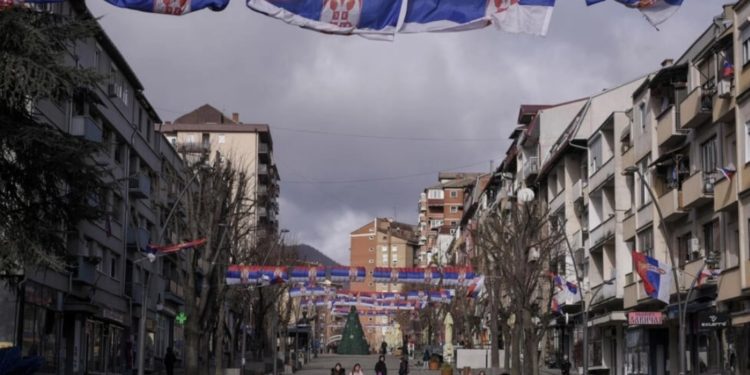 Veriu ende pa policë, banorët thonë se kanë marrë qen për t’u mbrojtur