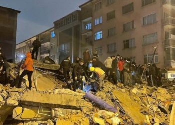 Shkon në mbi 41 mijë numri i viktimave nga tërmeti shkatërrues në Turqi e Siri