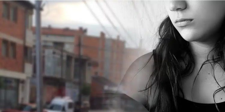 Mitrovicë: E mitura që u raportua e zhdukur dyshohet se u dhunua nga një 19-vjeçar, Policia bie në gjurmët e saj