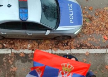 Ndërkombëtarët dënojnë djegien e veturave në Veri: Akt kriminal, përgjegjësit të sjellen para drejtësisë