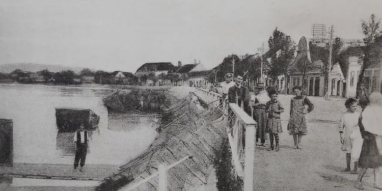 Si filloi mësimi në gjuhën shqipe në Mitrovicë më 1910?