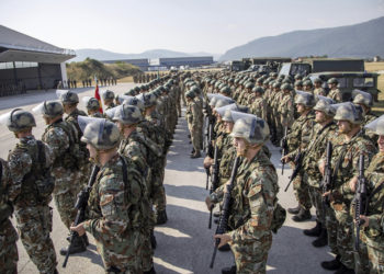NATO-ja dërgon edhe 700 ushtarë të KFOR-it në Kosovë