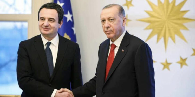 Kurti bisedon në telefon me Erdoganin për veriun