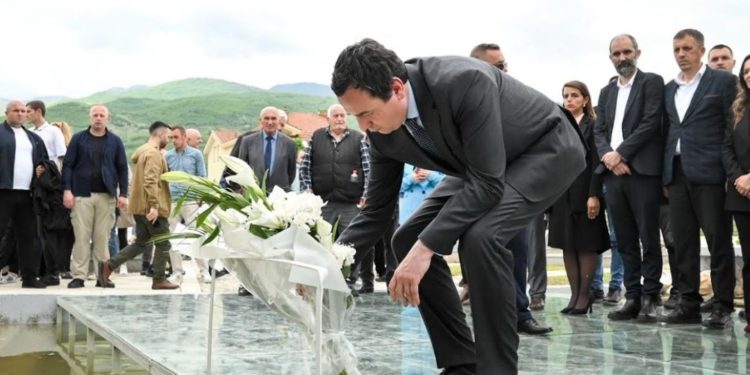 Kurti nga Korisha: Shteti i Kosovës do të kujdeset për ta njohur historinë e masakrave të secilit krim e secilit kriminel