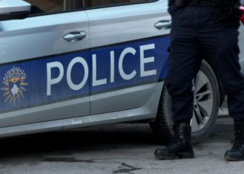 Sulmohet në një lokal 55-vjeçari në Veri, dërgohet në Emergjencë – intervenon edhe Policia