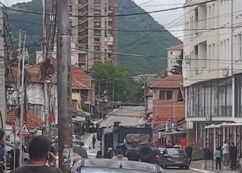 Mësohet kush është serbi që u arrestua sot në veri