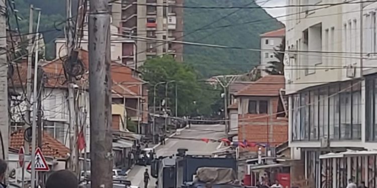 Mësohet kush është serbi që u arrestua sot në veri