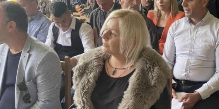 Serbët e maskuar i sillen kah banesa nënkryetares së Leposaviqit, kërcënohet edhe nga zyrtari i Zveçanit