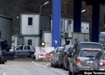 Qarkullimi i veturave nga Serbia për në Kosovë vazhdon me kontrolle të shtuara
