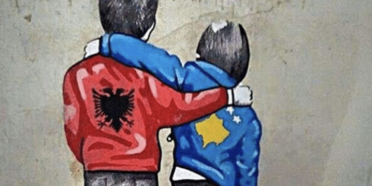 Sot protestë në Shqipëri në mbështetje të Kosovës: Dje, sot, nesër, përjetë bashkë